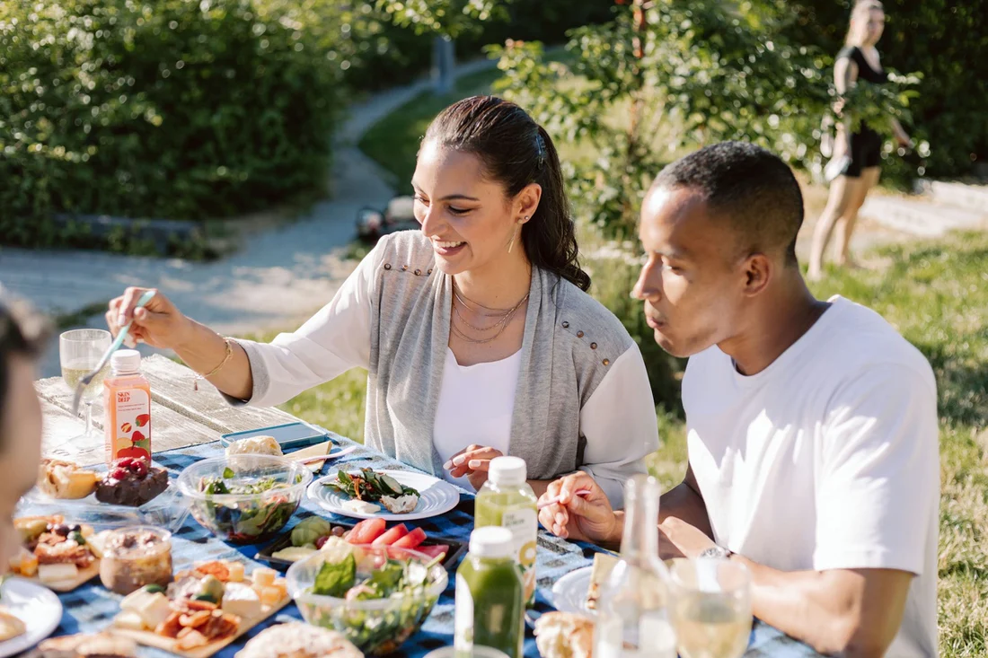 The Joy of Food and Recreation: How Culinary Experiences Enrich Leisure
